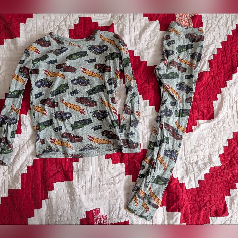 GAP Gray Hot Wheels Pajamas Set